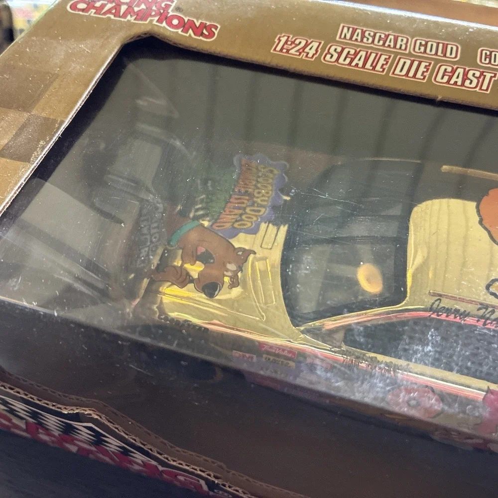 Racing Champions 1:24 NASCAR - SCOOBY DOO #9 Gold Series Diecast Car /1 of 2,500
